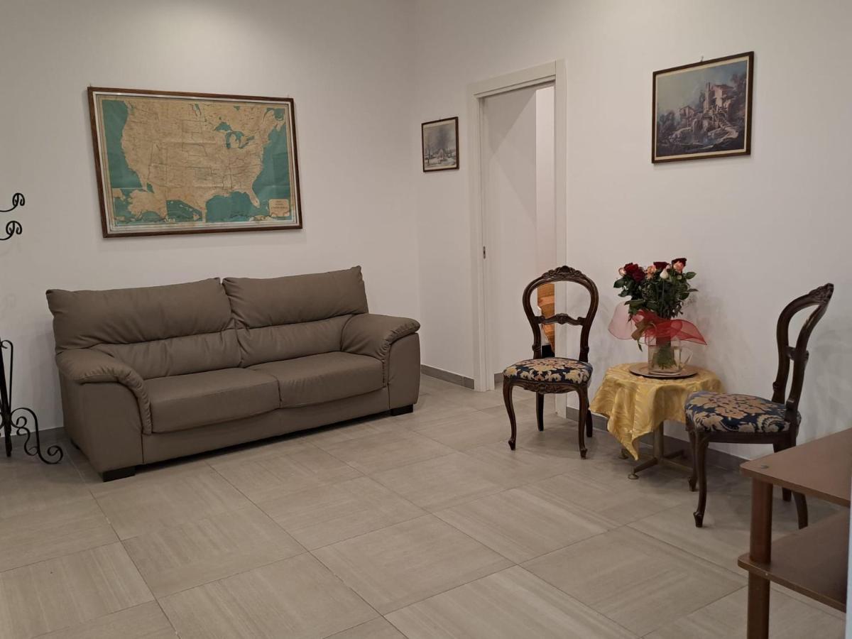 Lilibet Apartment Palermo Room photo